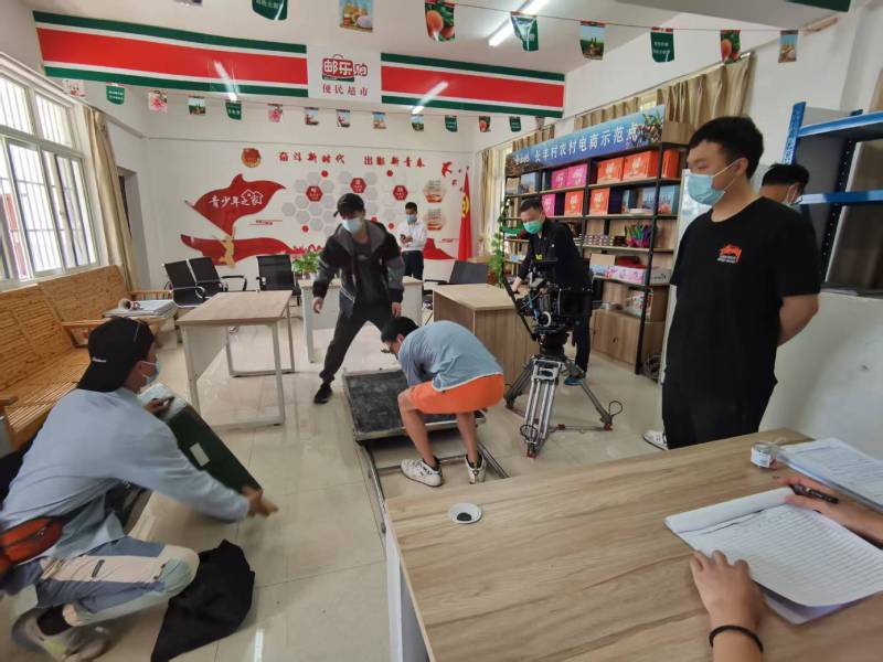安源区广告片拍摄公司：极简主义践行者，少即是多的视觉哲学